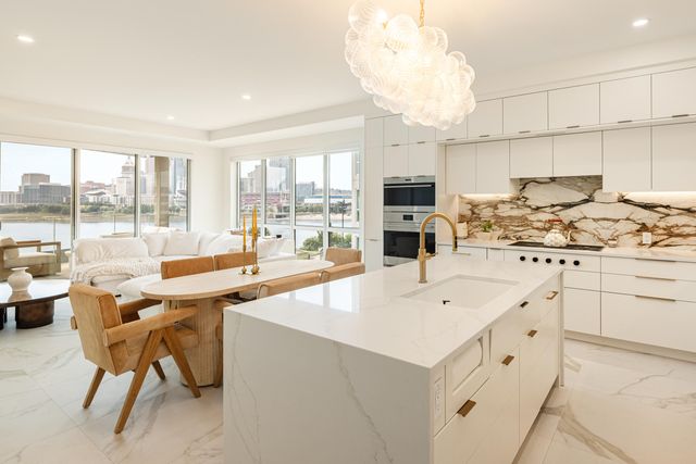 700 Ovation Way, 314, Newport, KY 41071