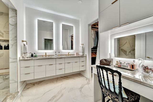 700 Ovation Way, 314, Newport, KY 41071