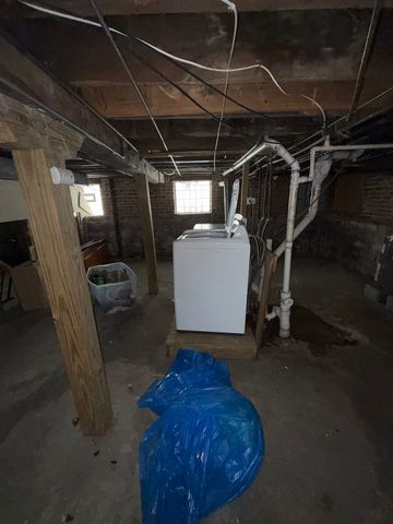 5724 W LAKE Street, Chicago, IL 60644