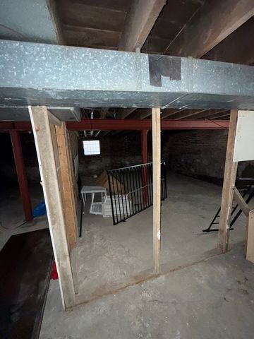 5724 W LAKE Street, Chicago, IL 60644