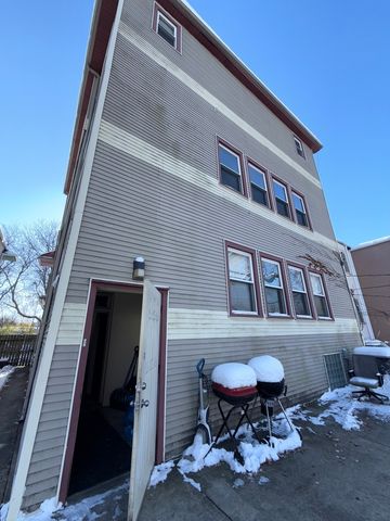 5724 W LAKE Street, Chicago, IL 60644