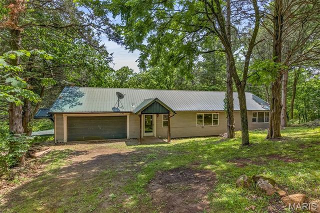 554 Point Road, Farmington, MO 63640