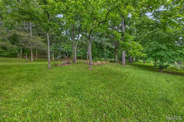 554 Point Road, Farmington, MO 63640