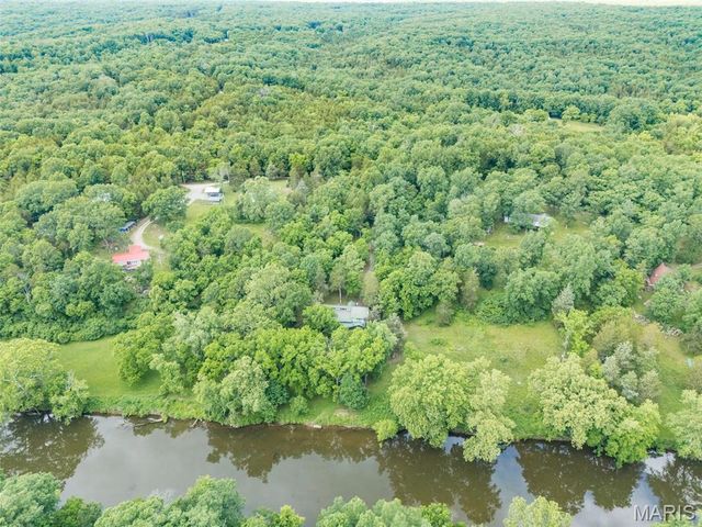 554 Point Road, Farmington, MO 63640