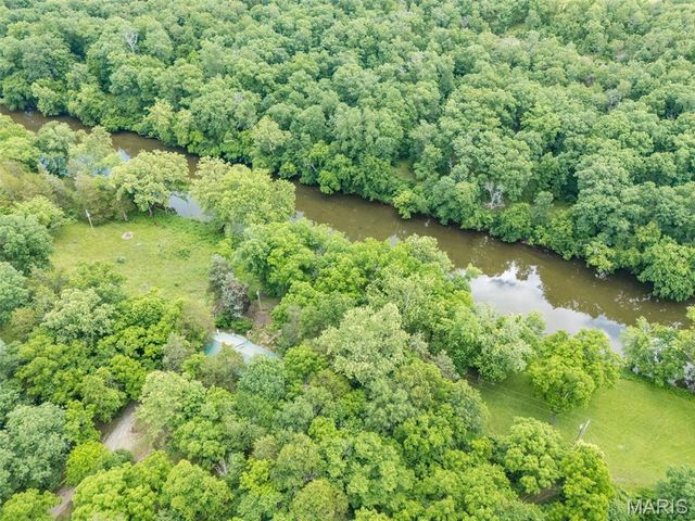554 Point Road, Farmington, MO 63640