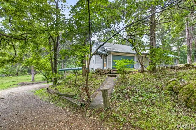 554 Point Road, Farmington, MO 63640