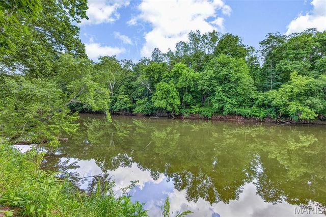 554 Point Road, Farmington, MO 63640