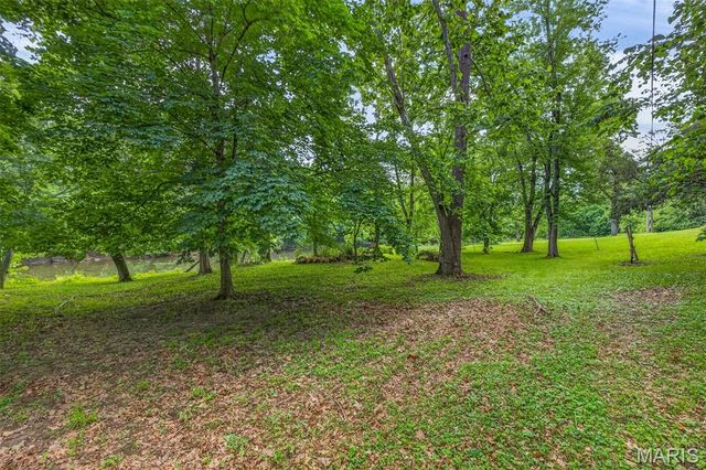 554 Point Road, Farmington, MO 63640