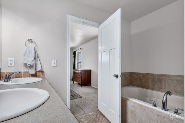 19044 Kenney Way, Caldwell, ID 83605
