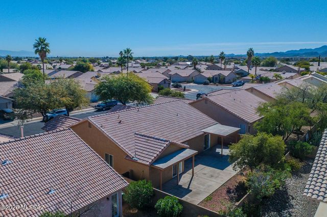 9051 N Shadow Rock Drive, Tucson, AZ 85743