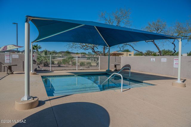 9051 N Shadow Rock Drive, Tucson, AZ 85743