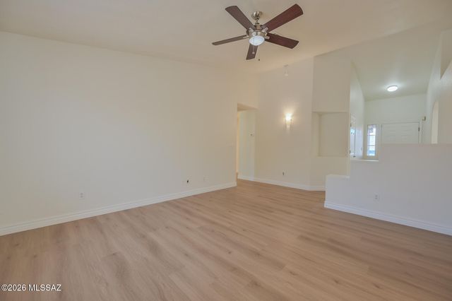 9051 N Shadow Rock Drive, Tucson, AZ 85743