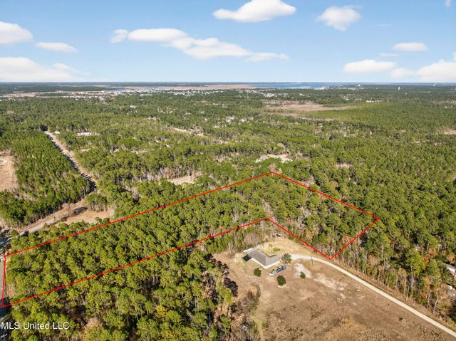 Nhn Harbor Dr, Bay Saint Louis, MS 39520