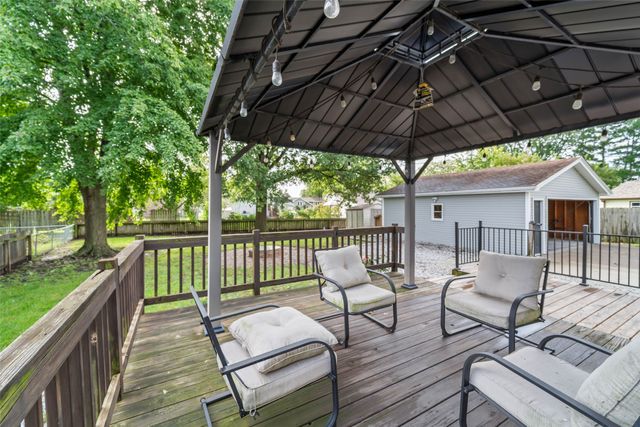 527 Village Court, Altoona, IA 50009
