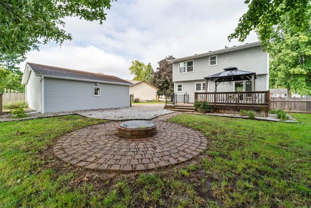 527 Village Court, Altoona, IA 50009