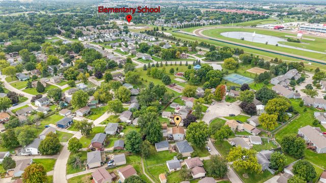 527 Village Court, Altoona, IA 50009