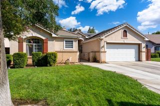 10604 E Greenbury Way, Clovis, CA 93619