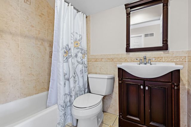 7 Cherokee Rd, Canton, MA 02021