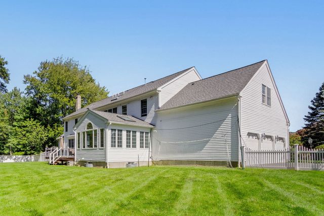 7 Cherokee Rd, Canton, MA 02021