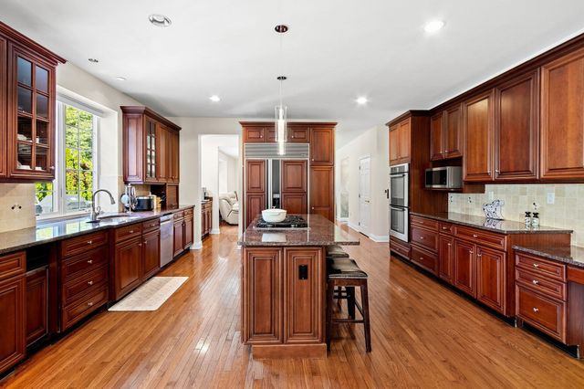 7 Cherokee Rd, Canton, MA 02021