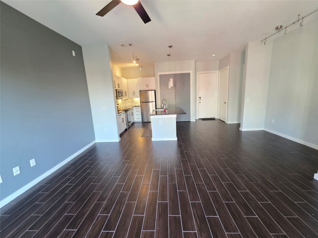 2950 Mckinney Avenue 320, Dallas, TX 75204