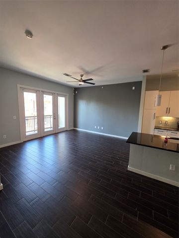 2950 Mckinney Avenue 320, Dallas, TX 75204