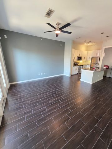 2950 Mckinney Avenue 320, Dallas, TX 75204