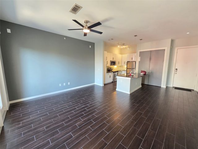 2950 Mckinney Avenue 320, Dallas, TX 75204