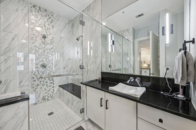 2950 Mckinney Avenue 320, Dallas, TX 75204