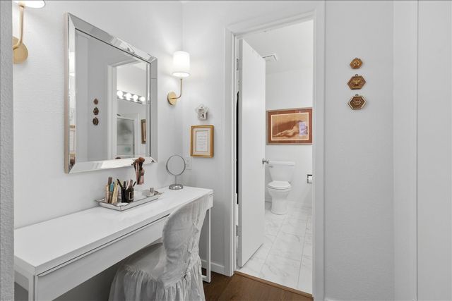 1812 Saxony Road, Fort Worth, TX 76116