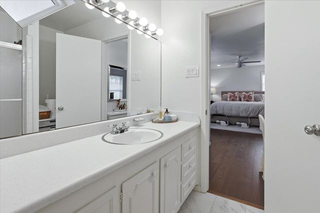 1812 Saxony Road, Fort Worth, TX 76116