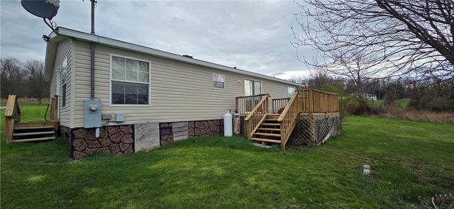 369 Smithfield Highhouse Rd, Georges Twp, PA 15478