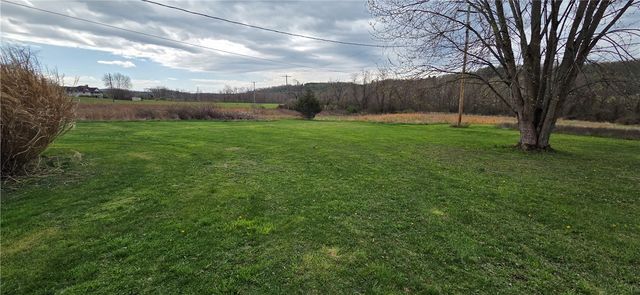 369 Smithfield Highhouse Rd, Georges Twp, PA 15478