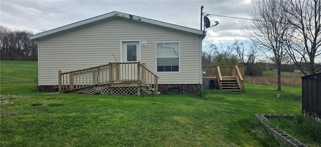 369 Smithfield Highhouse Rd, Georges Twp, PA 15478