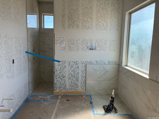 313 FARMHOUSE DRIVE, Marion, TX 78124