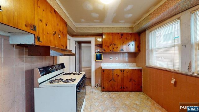 141 16th Street, Bloomfield, NJ 07003