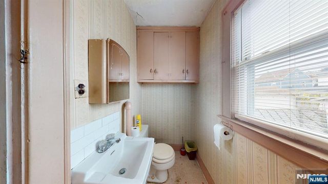 141 16th Street, Bloomfield, NJ 07003