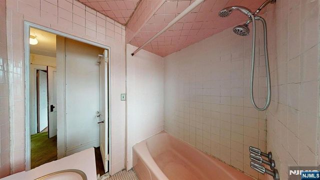 141 16th Street, Bloomfield, NJ 07003