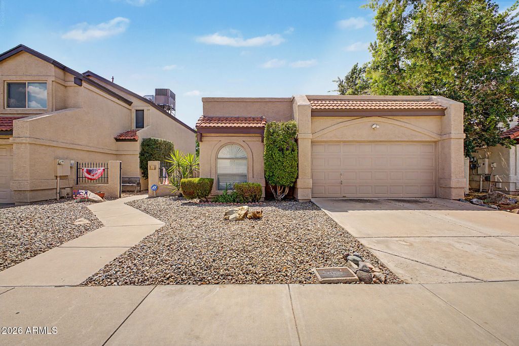 529 E KRISTAL Way, Phoenix, AZ 85024 — photo 3