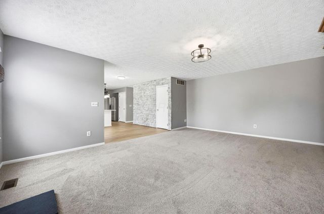 3033 Jamestown Drive, Powell, OH 43065