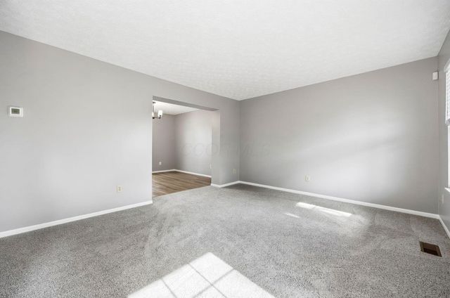 3033 Jamestown Drive, Powell, OH 43065
