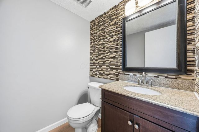3033 Jamestown Drive, Powell, OH 43065