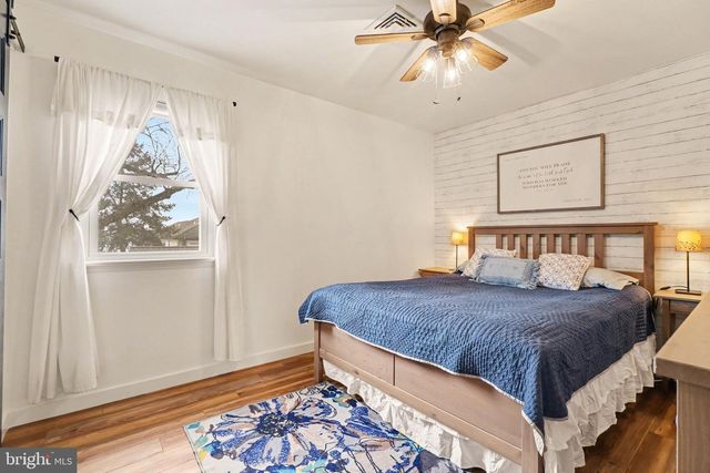 430 MARTIN AVE, Mount Joy, PA 17552