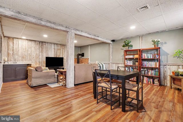 430 MARTIN AVE, Mount Joy, PA 17552