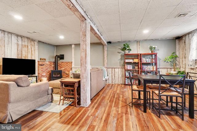 430 MARTIN AVE, Mount Joy, PA 17552