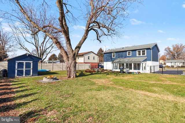 430 MARTIN AVE, Mount Joy, PA 17552