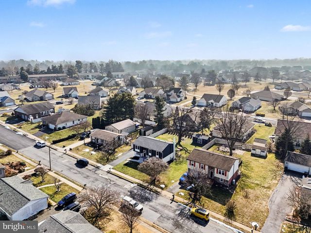 430 MARTIN AVE, Mount Joy, PA 17552