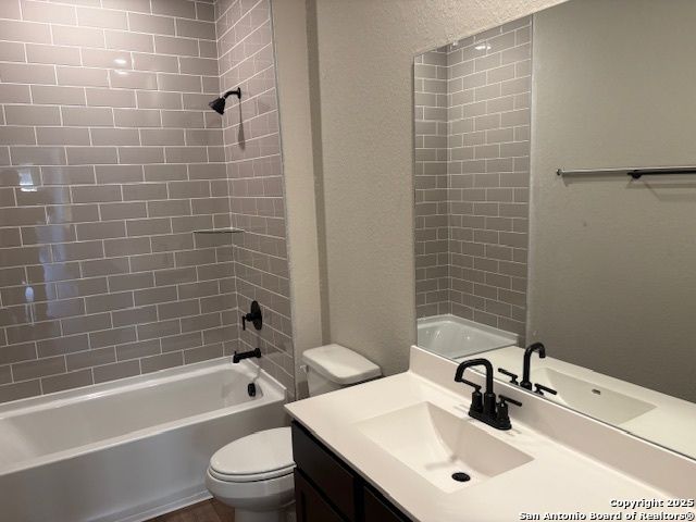 5919 Woodlake Acres, Converse, TX 78244