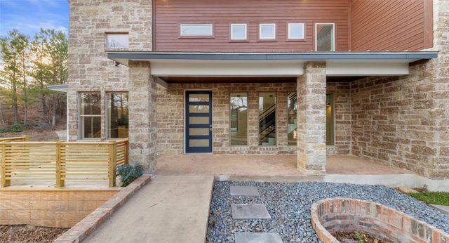 316 Tall Forest DR, Bastrop, TX 78602