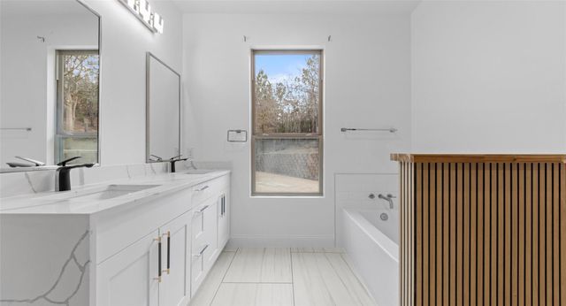 316 Tall Forest DR, Bastrop, TX 78602